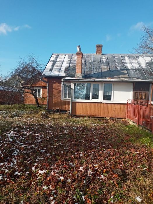 Продам деревʼяний будинок