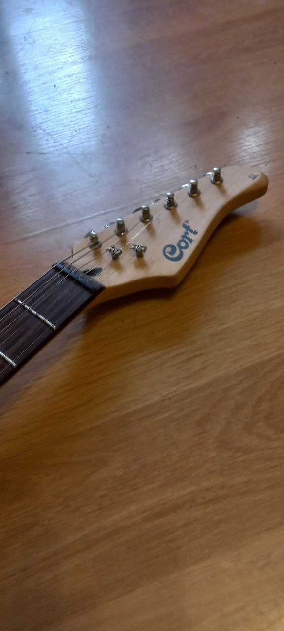 Гітара Cort.G110. Stratocaster. + Комбопідсилювач Cort mx15
