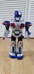 duży robot android zabawka na baterie
