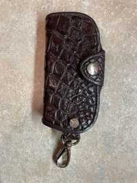 Ключница чехол для ключей из натур. кожи крокодила коричневая