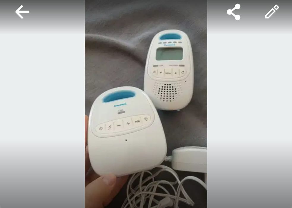 Радіоняня  фірми WeeWell у гарному стані