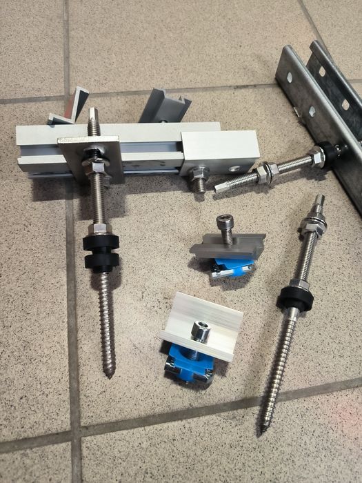 Продам кріплення для сонячних панелей, профіль, кабель, панелі