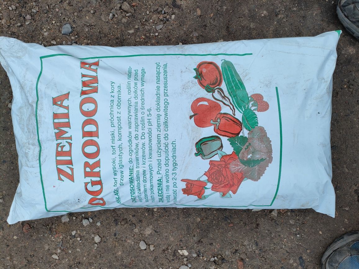 Ziemia ogrodowa 60l