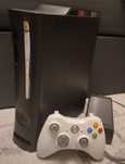 Xbox 360 z padem dyskiem i zasilaczem