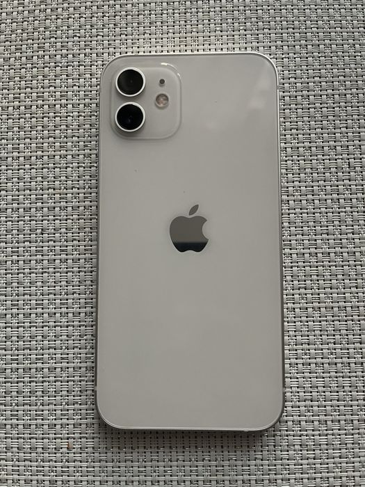 IPhone 12, 64GB,używany, biały.