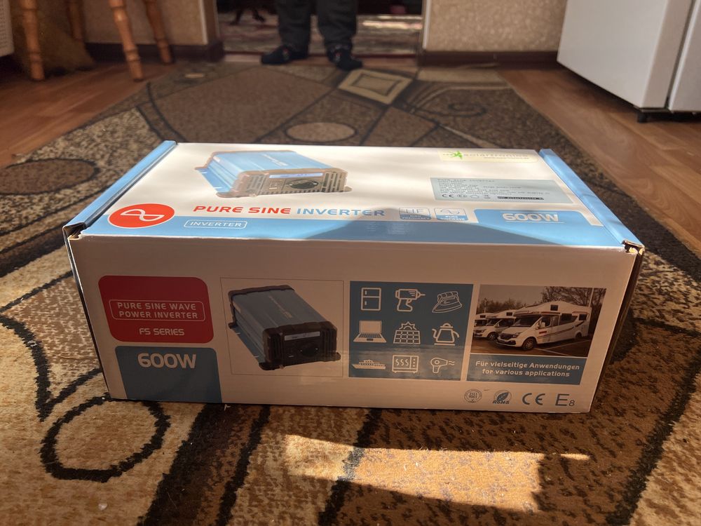 Инвертор Solartronics 12-220В 600W