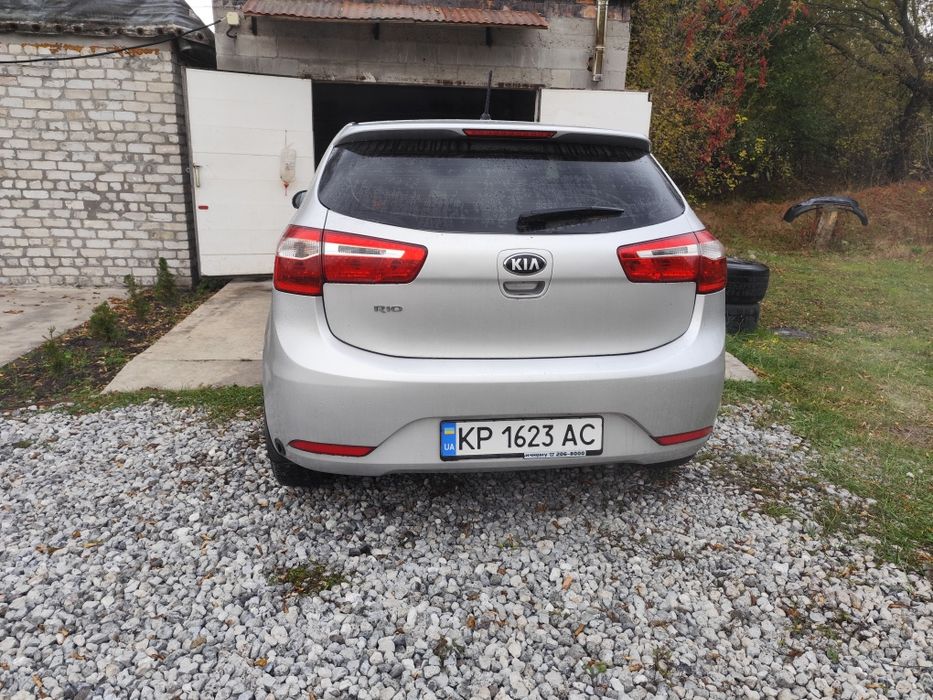 KIA RIO 2013г 1.6 в отличном состоянии