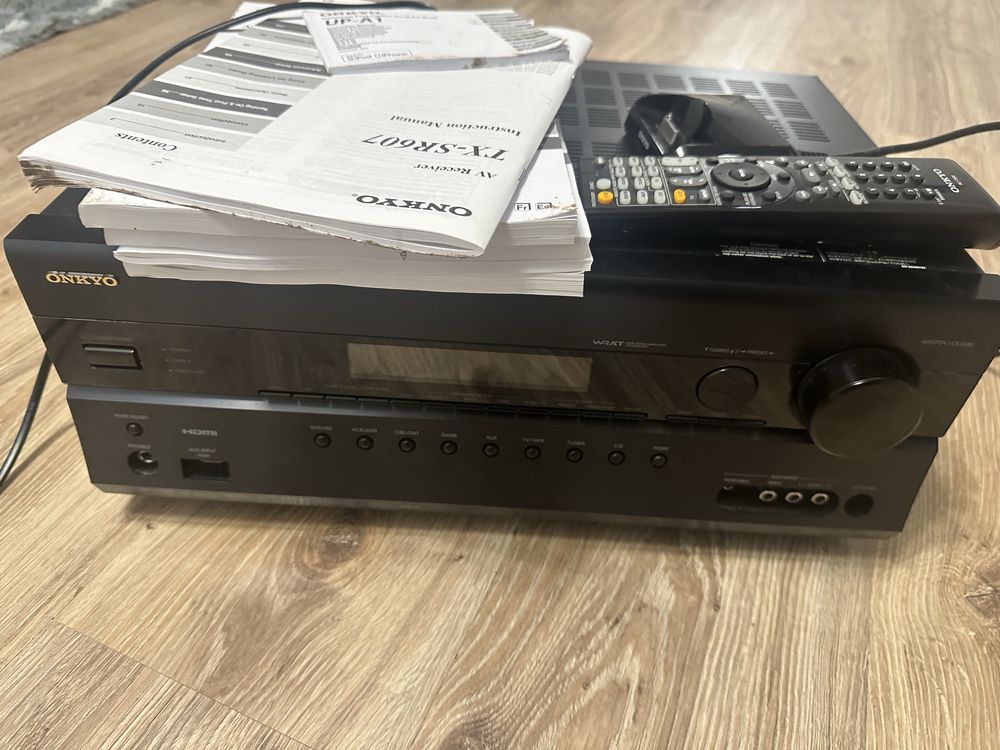 Onkyo TX-SR607 Amplituner