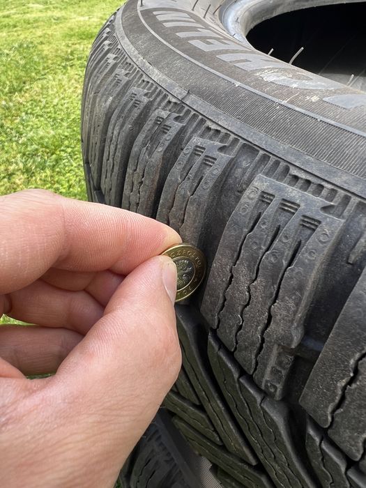 Opony zimowe Michelin 205/55 R17. Stan Bardzo dobry