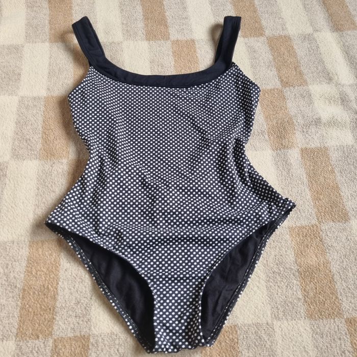 Купальники сдельные