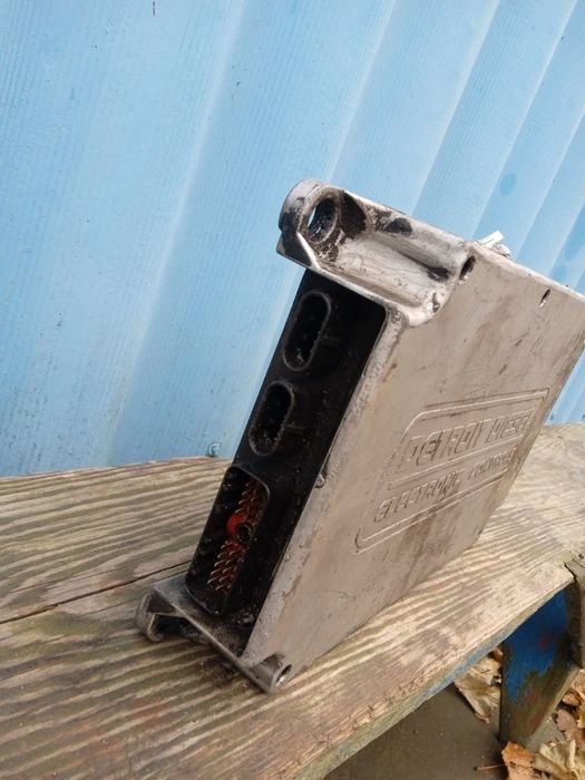 Блок управления двигателем