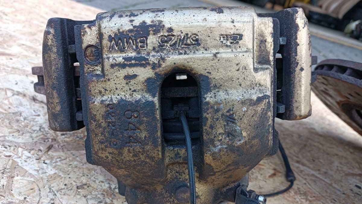 Zaciski Duże Hamulce + Tarcze Zestaw Swap BMW E46 330i 330D Przód