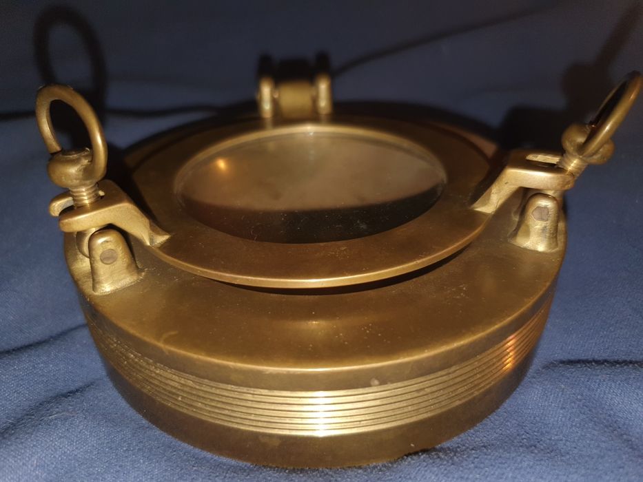 Stara popielnica bulaj