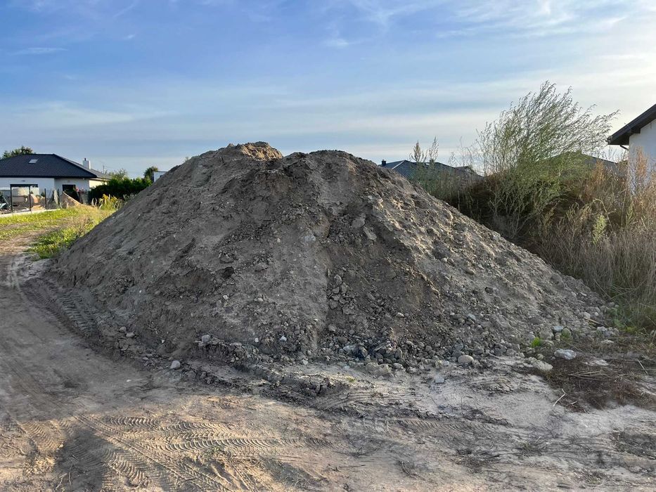 Oddam ziemię z wykopu