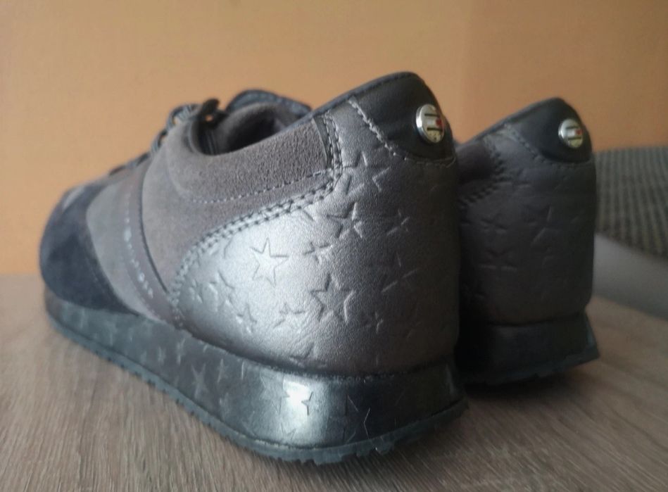 Tommy hilfiger 40 buty sportowe miejskie sneakersy
