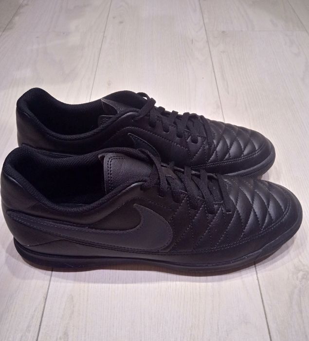 Футзалки, бампы Nike Majestry IC размер 42,5