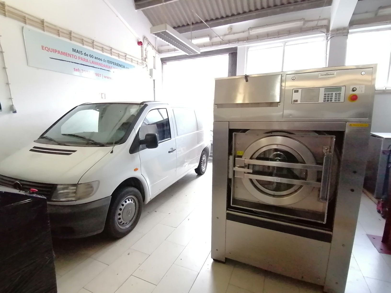 Máquina para lavandaria industrial e comerciais Tecnitramo Portugal