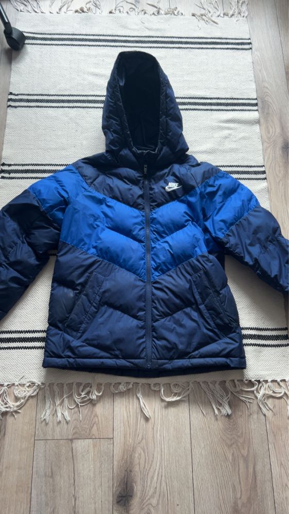 Kurtka Nike rozmiar 158/170