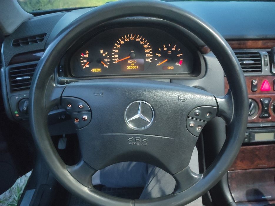 Mercedes w210 2.2cdi дизель рестайлінг 2000рік