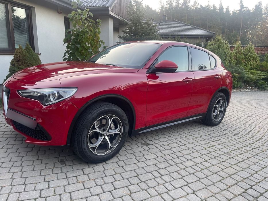 Alfa Romeo Stelvio Stelvio krajowa, serwis, napęd na 4, hak, 2 komp kół