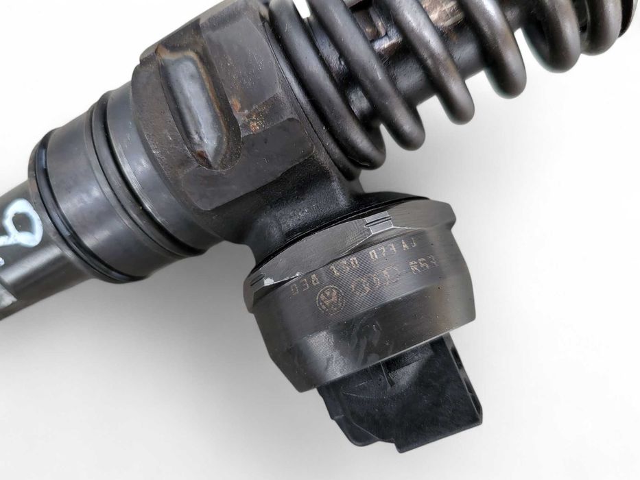 Насос форсунки VW Bora Golf 4 Passat B5 Polo 9N 1.9 TDI