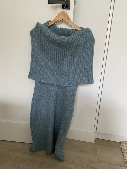 Sukienka swetrowa z golfem S