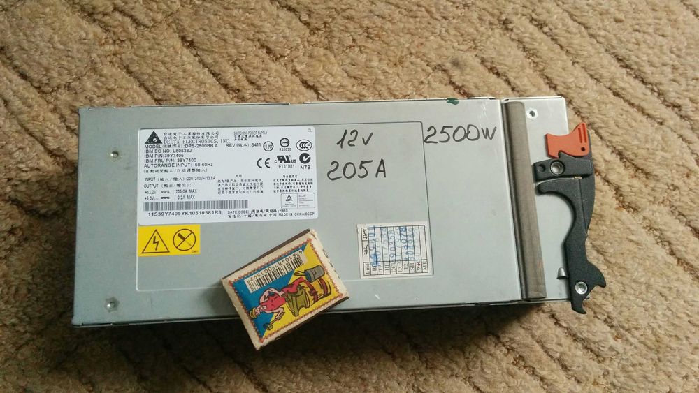 Серверні блоки живлення 2500w +12В 205А від "delta electronics".