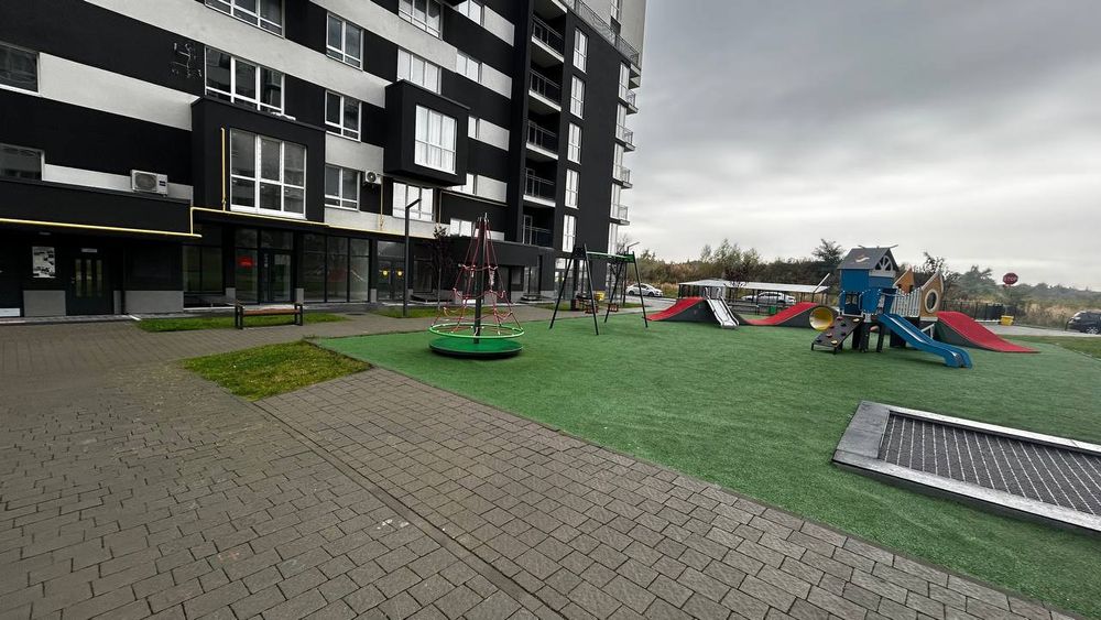 Оренда фасадного приміщення на вул. Трускавецька