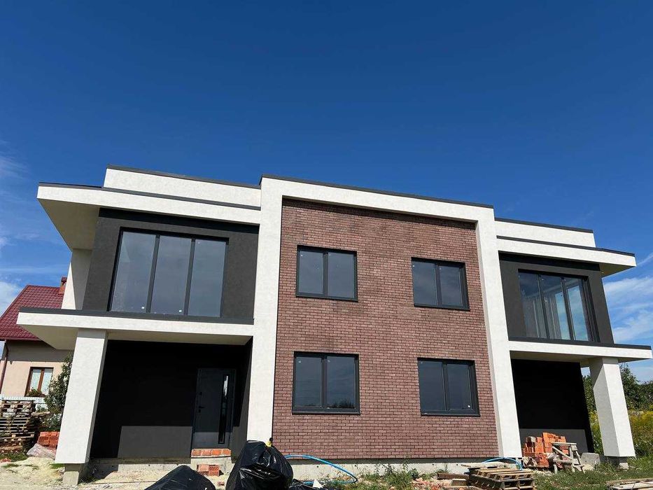 Продаж котеджу у м. Пустомити від власника 850$/м2