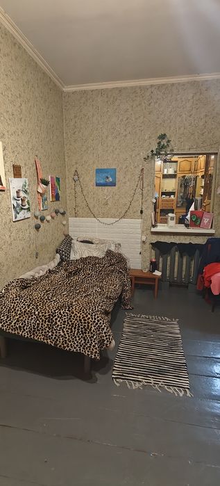 Продам частину будинку Центр