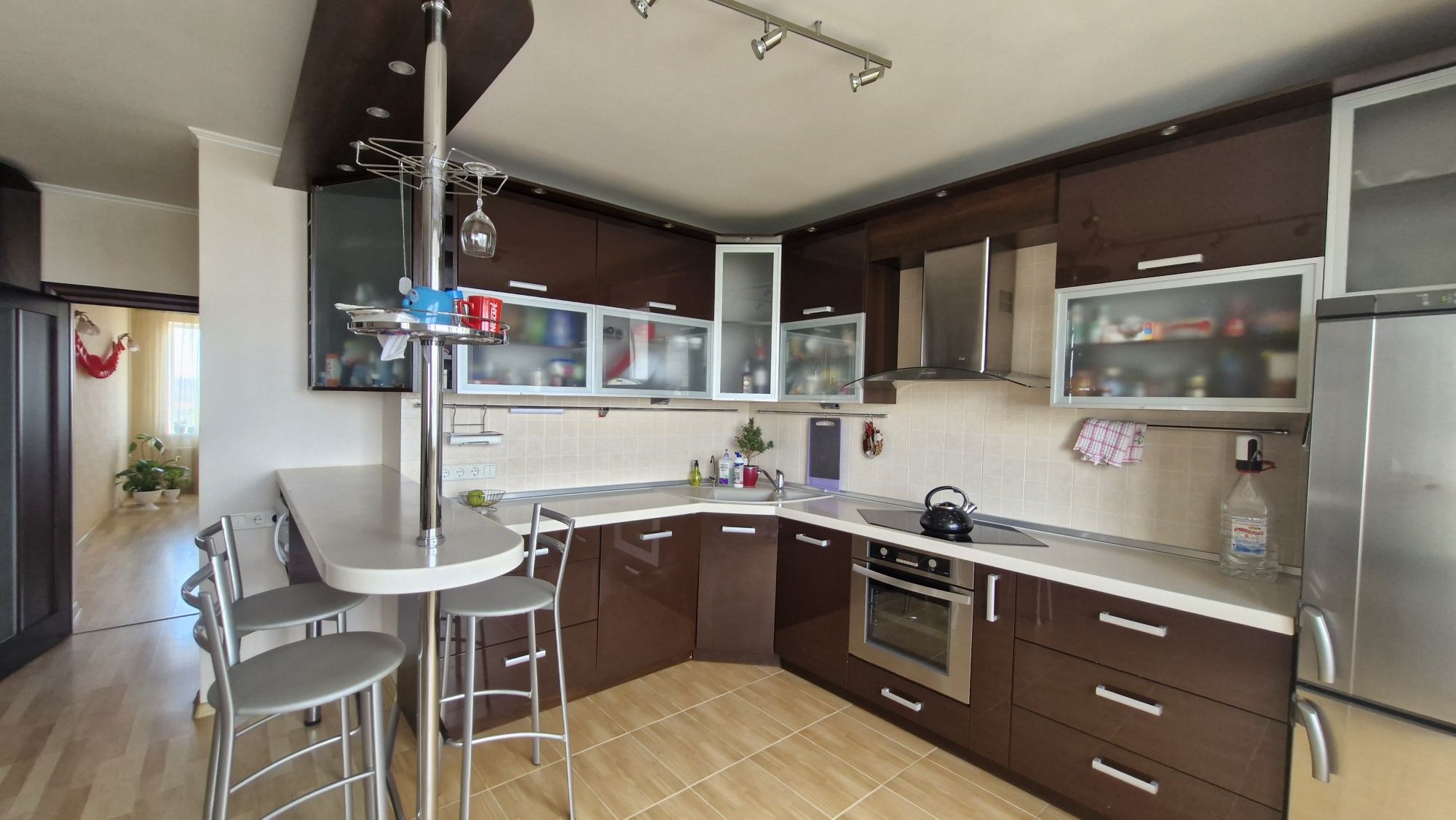 Продам квартиру  73 м3 на Вузовском дом 2007 г.п. (кирпичный дом)