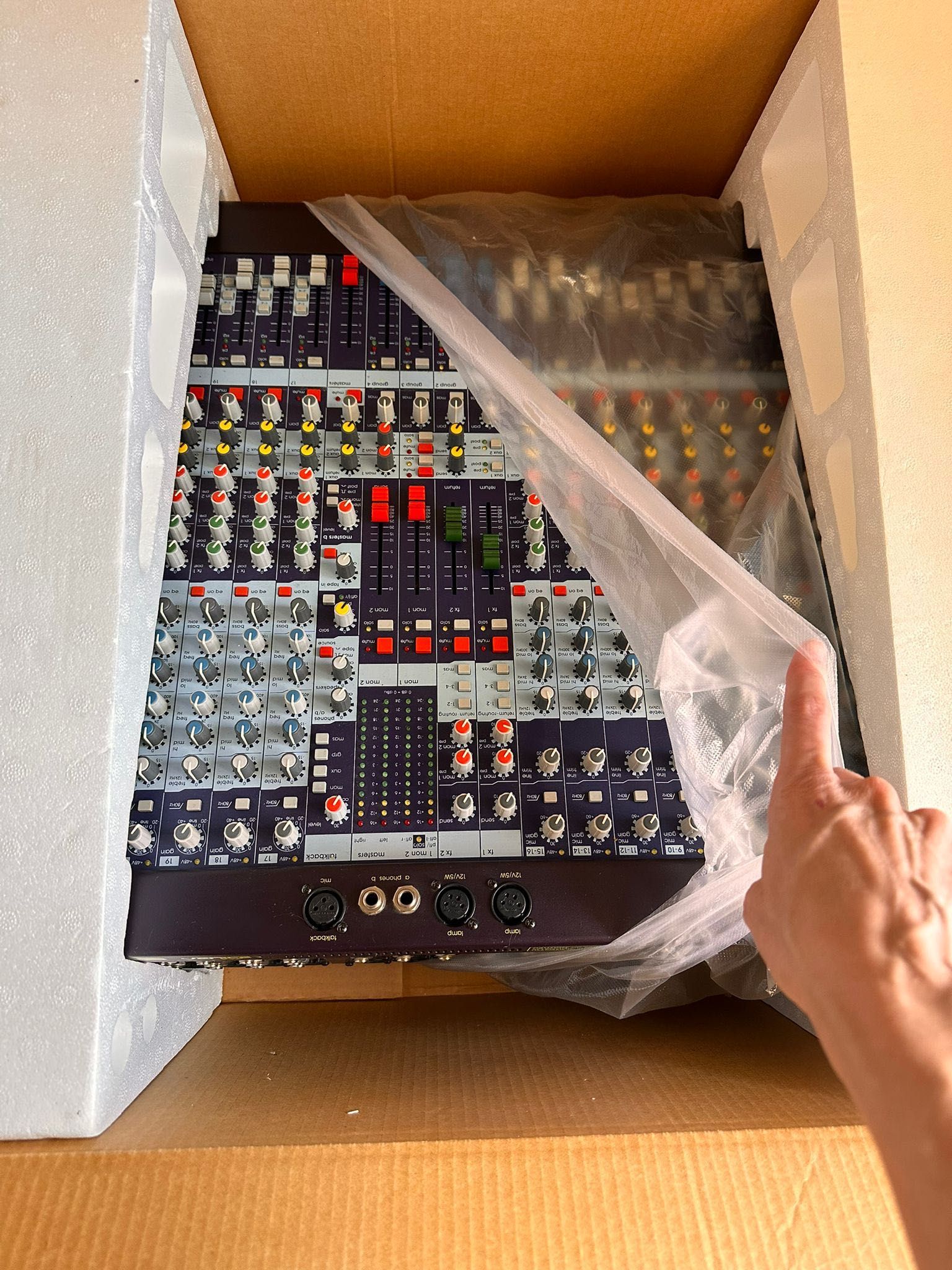 Mixer midas venice 240 NOVO NA CAIXA ORIGINAL som made in europe