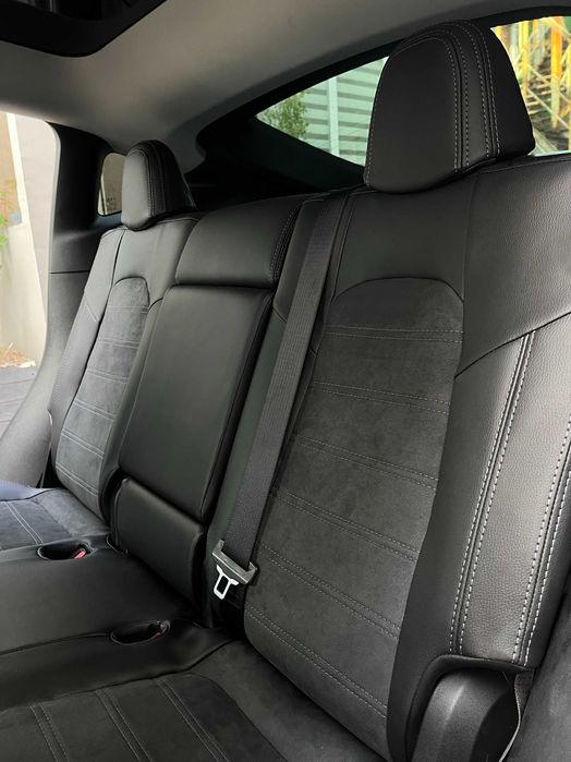 Чохли з алькантарою для Tesla Model Y