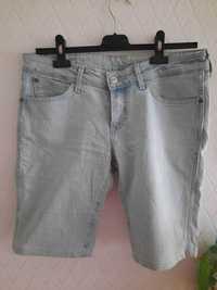 Damskie spodenki jeansowe marki Wrangler