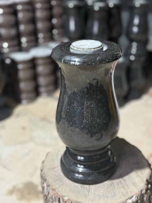 Вази, точені вироби