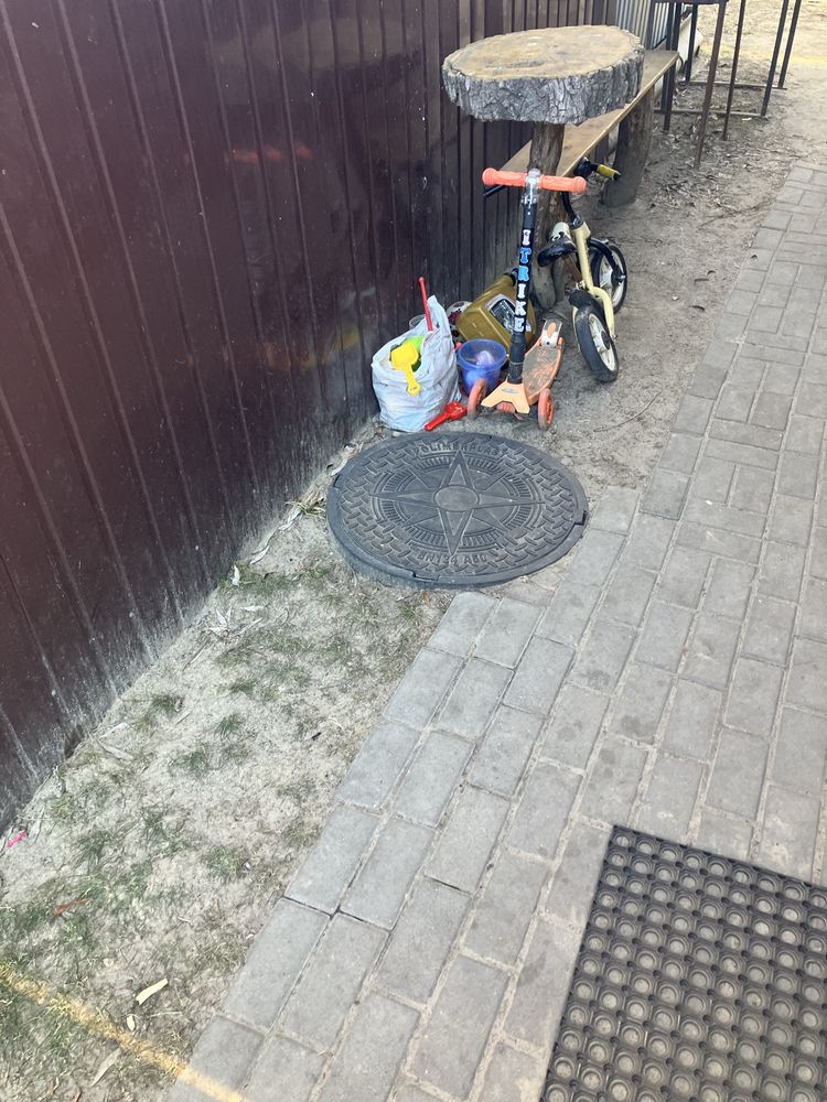 Причал #2 будинок на причалі.