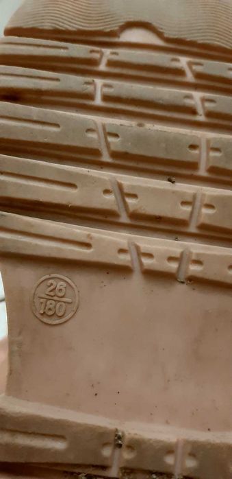 ботики, тапки, чобітки