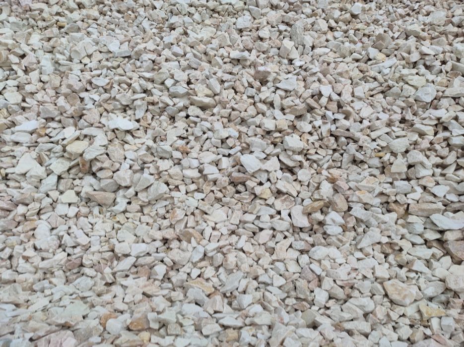 Kruszywo betonowo- ceglane/ gruz/ tłuczeń/ piasek/ ziemia