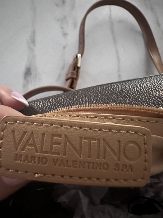 Listonoszka Valentino