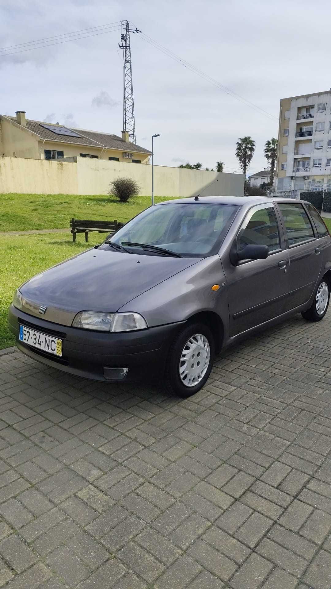 Fiat Punto 1.2 a gasolina de 1999