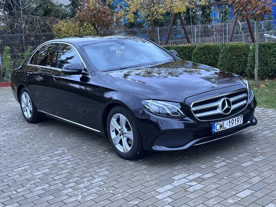 Mercedes-Benz Klasa E Mercedes E- klasa 220d W213 2017R 194 PS!! Automat