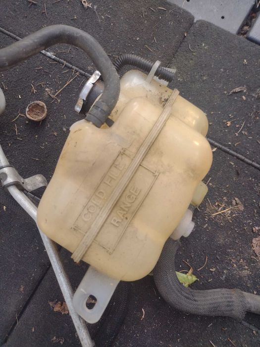 Dodge Journey Freemont 08- zbiorniczek wyrównawczy CRD 2.0