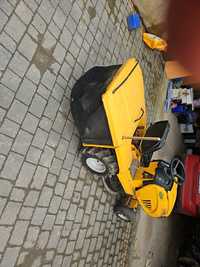 Żółta Kosiarka traktorek
