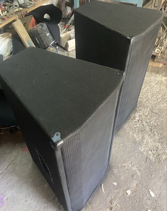 Корпуса для трьох полоски