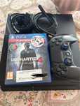 PS4 COM 1 COMANDO E 1 JOGO