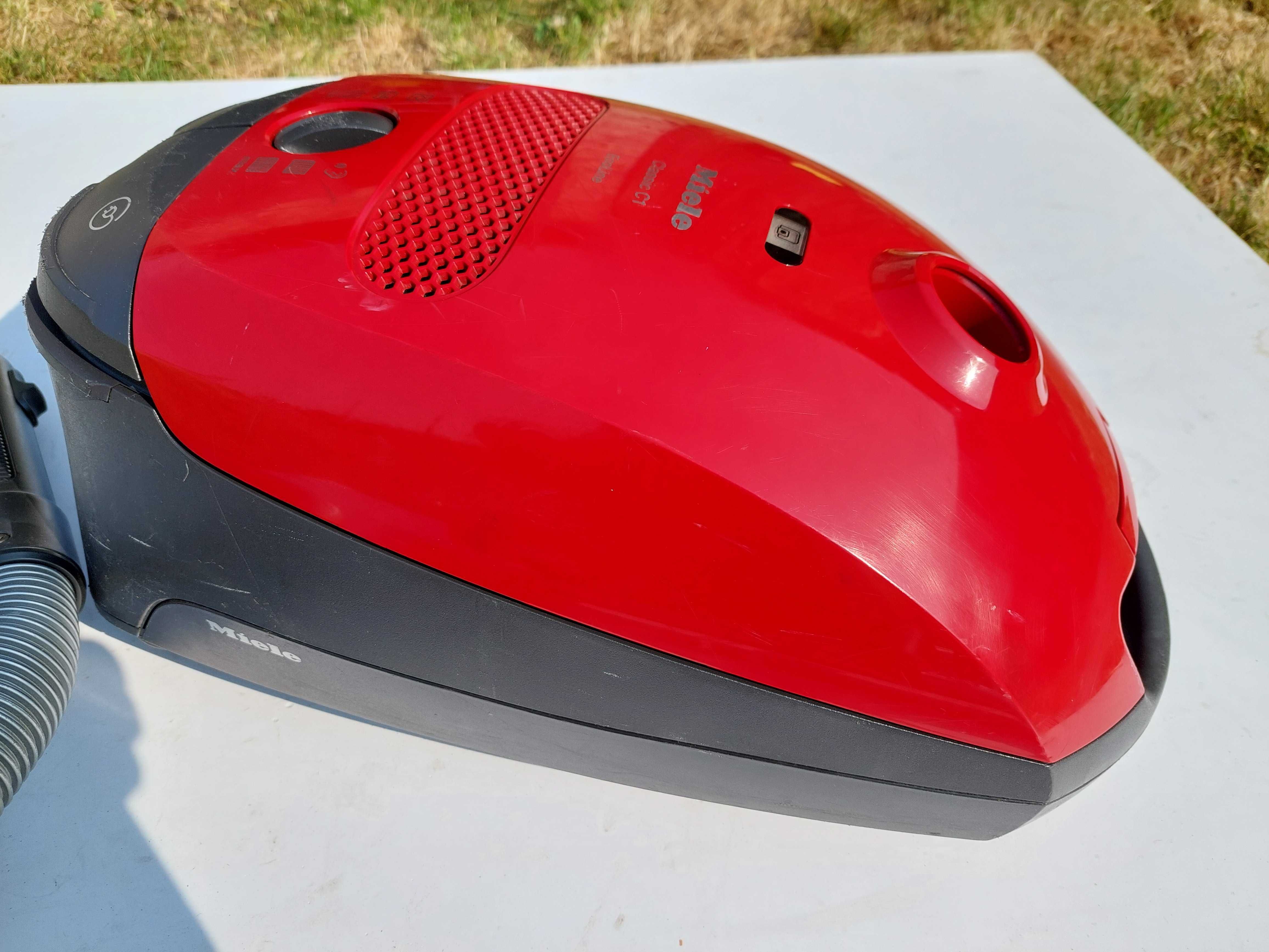 Odkurzacz miele C1
