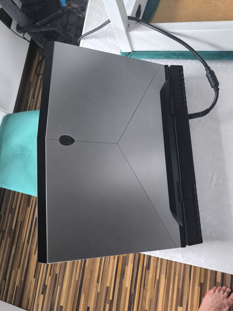 Dell alienware 17r4 gtx1080