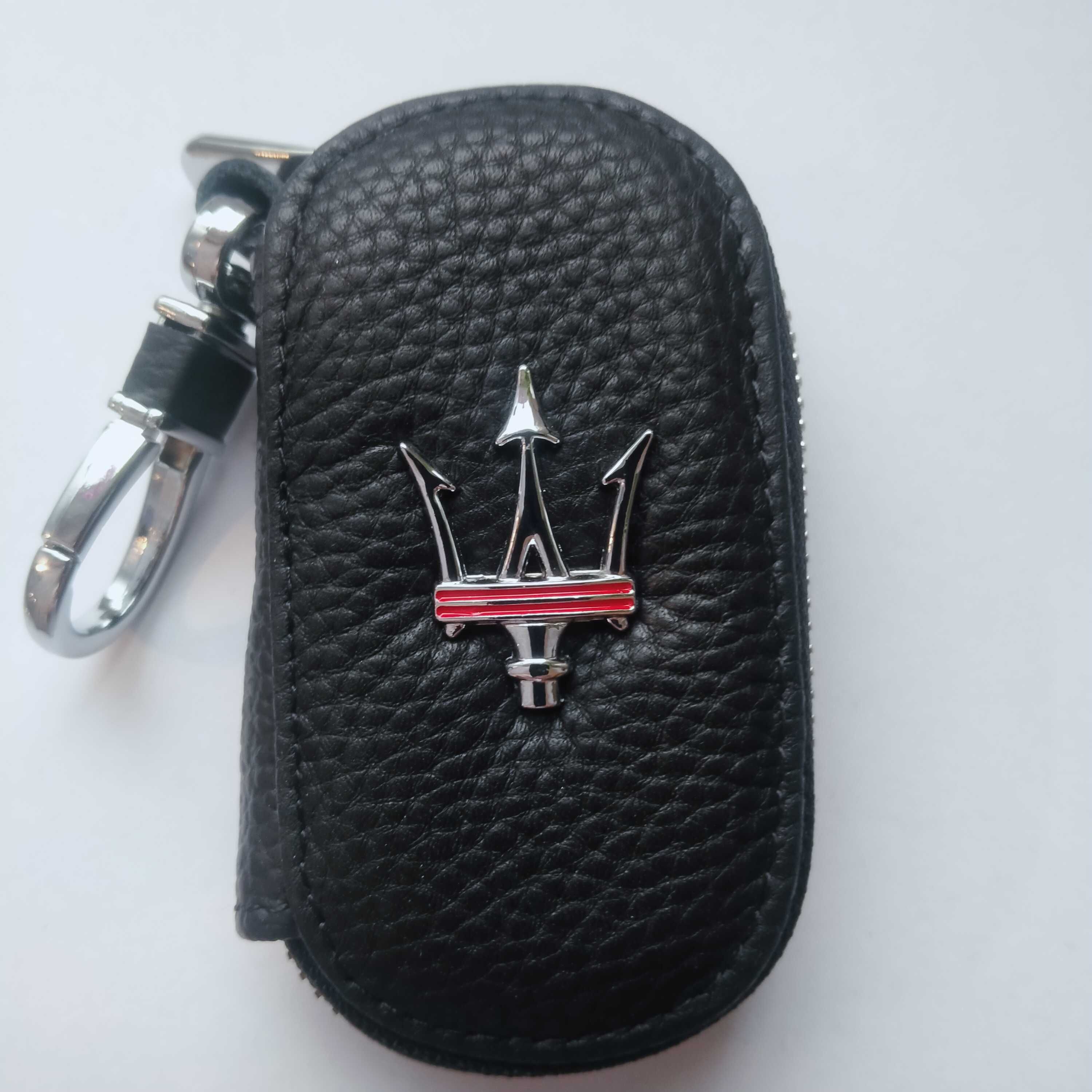 Maserati etui pokrowiec brelok breloczek zawieszka prezent