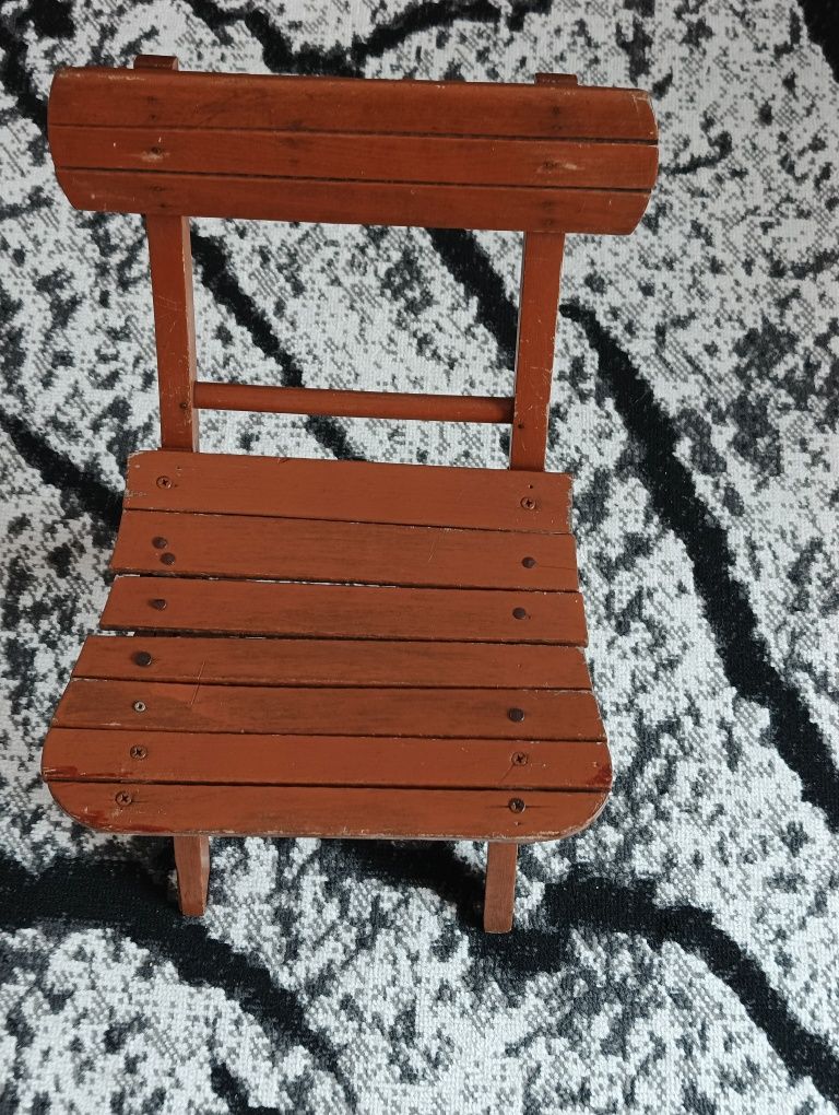 Krzesełko dla  dziecka