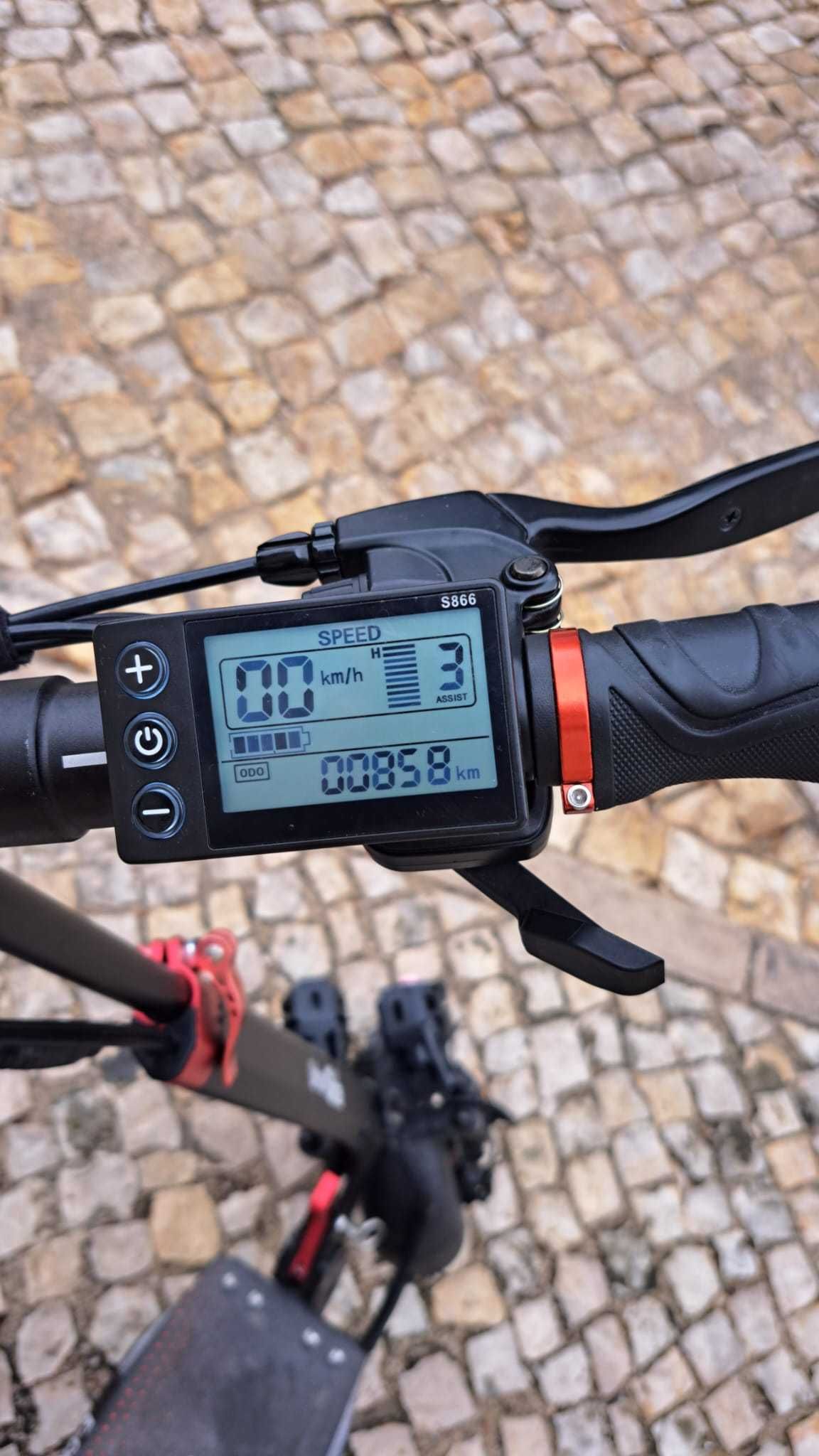 URBANGLIDE Trotinete ecross pro boost